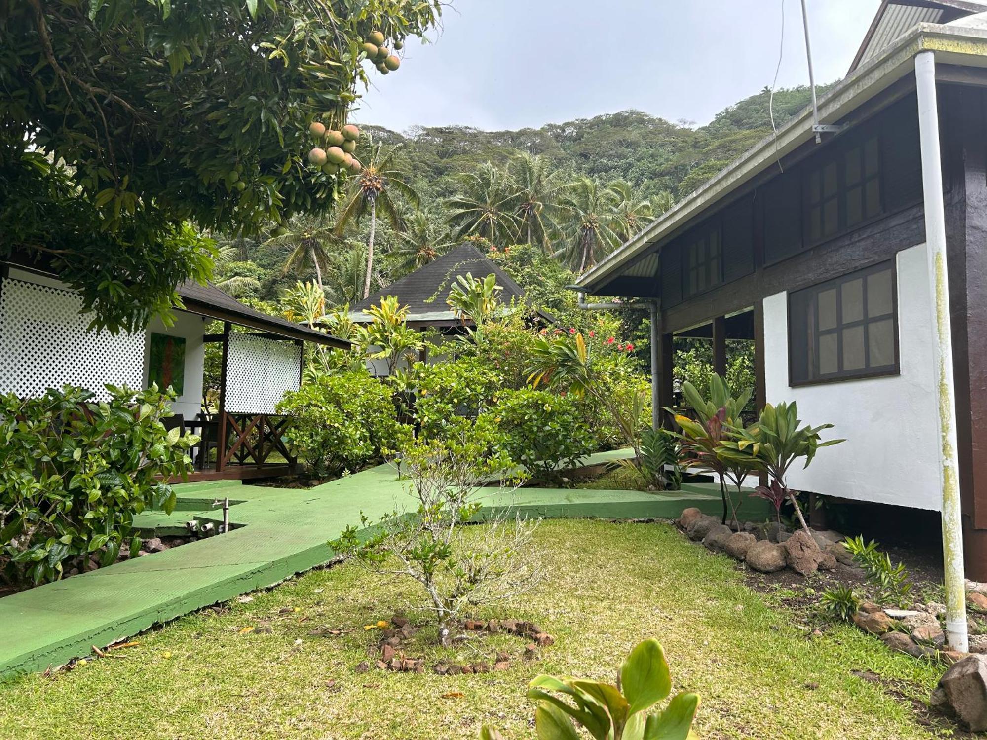 Pension Hibiscus Taha'A Vaitoare  Exterior photo